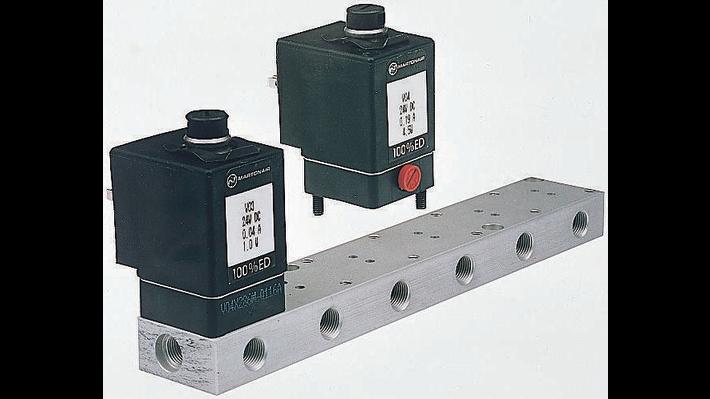 Norgren M/P35598/4 - 4 Station Manifold For Excel 32 Valves - FluidAirFittings